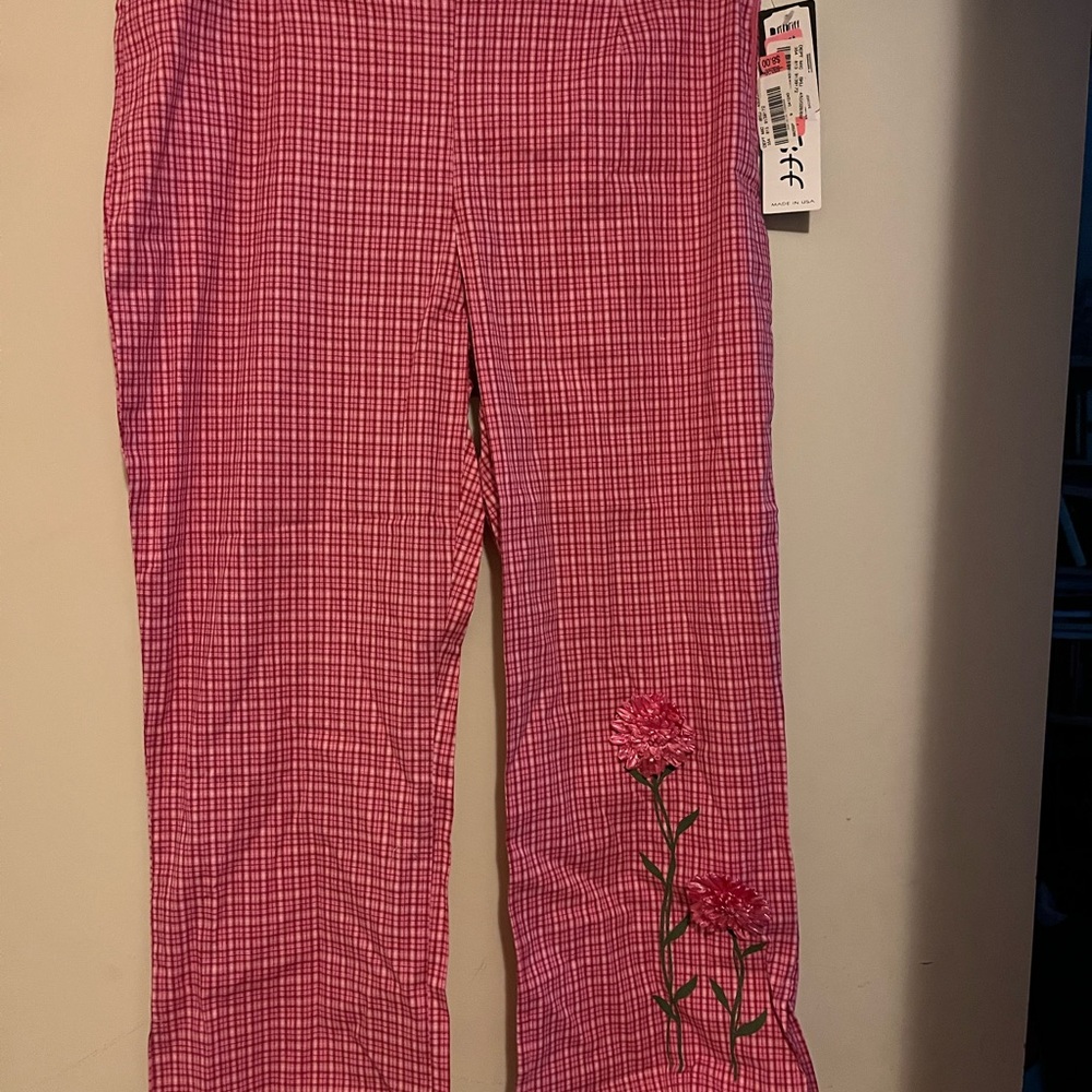 Brand new cotton pants adorable with pink flowers n tags size 8